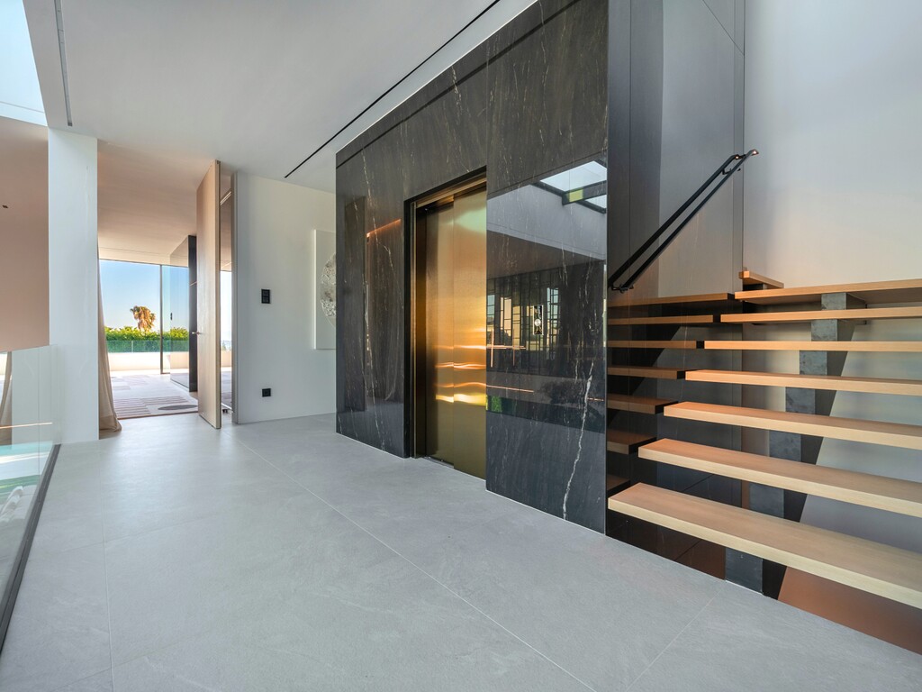 Close to Puerto Banus Villa_7