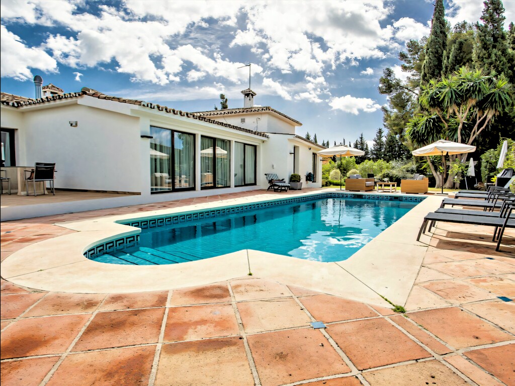San Pedro beachside villa_17