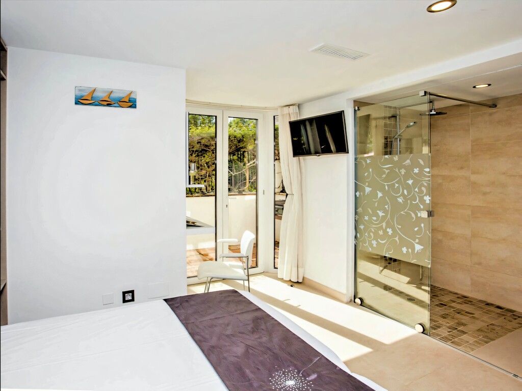 San Pedro beachside villa_4