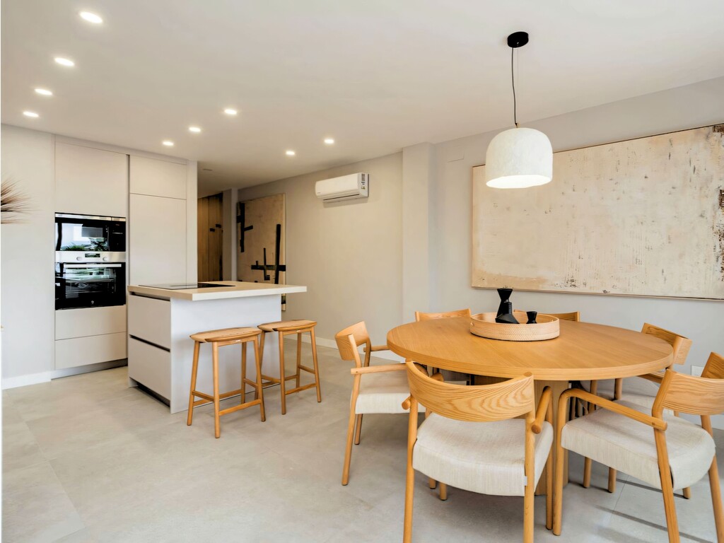Estepona Seafront Apartment_8