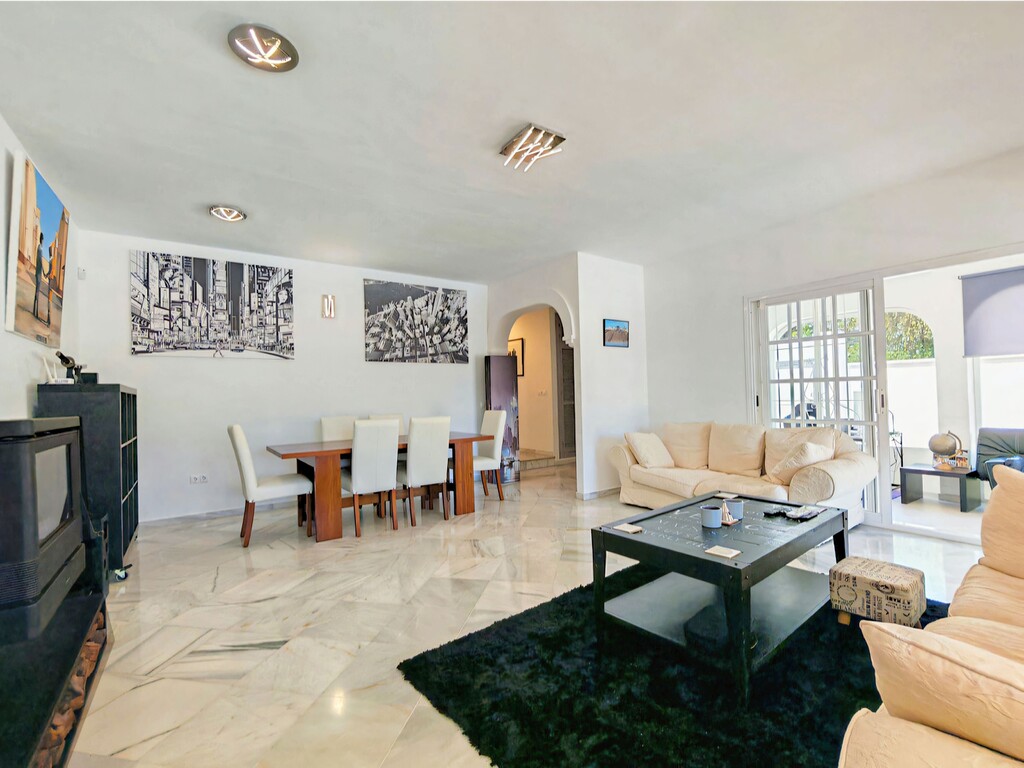 Benalmadena villa with sea views (5)