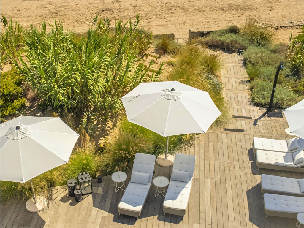 Costabella Beachfront Villa_3