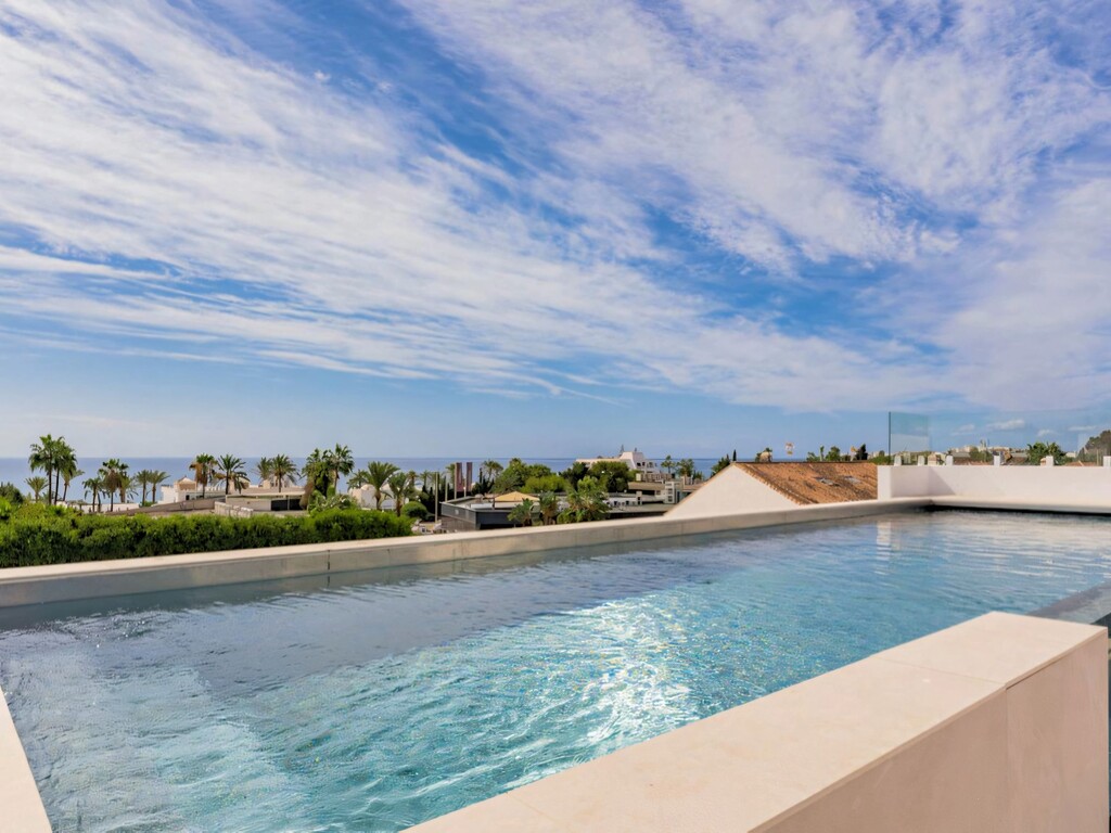 Golden Mile Luxury Villa_14