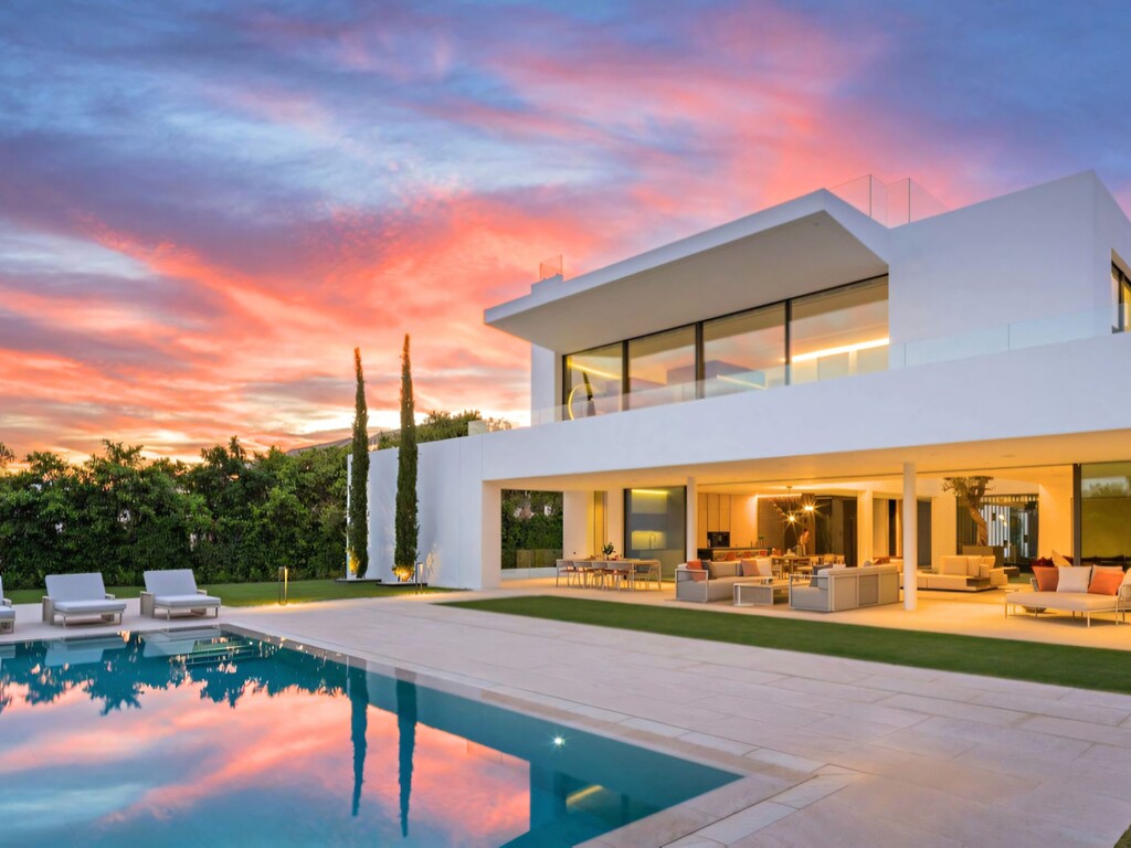 Golden Mile Luxury Villa_15