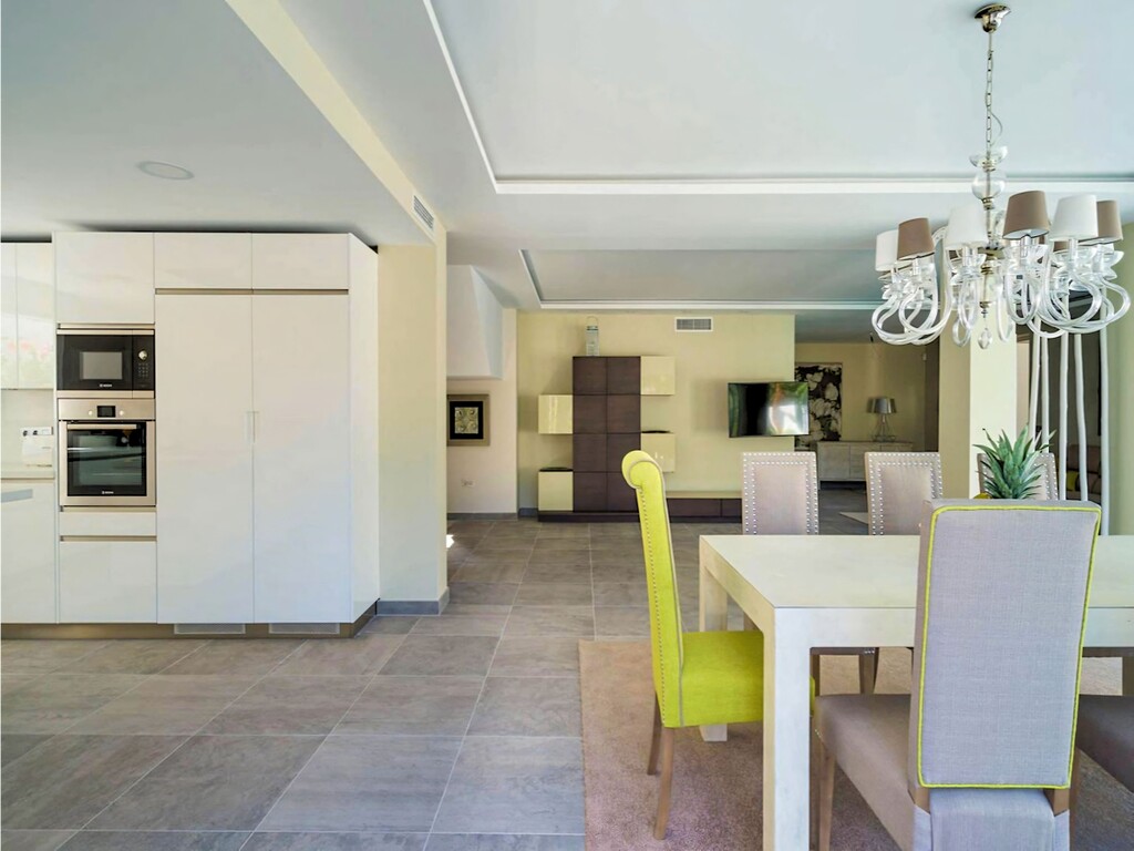 Nueva Andalucia Villa_1