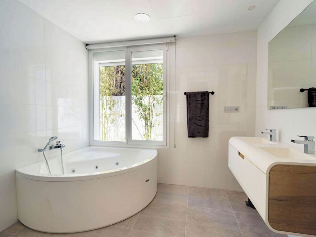 Nueva Andalucia Villa_3