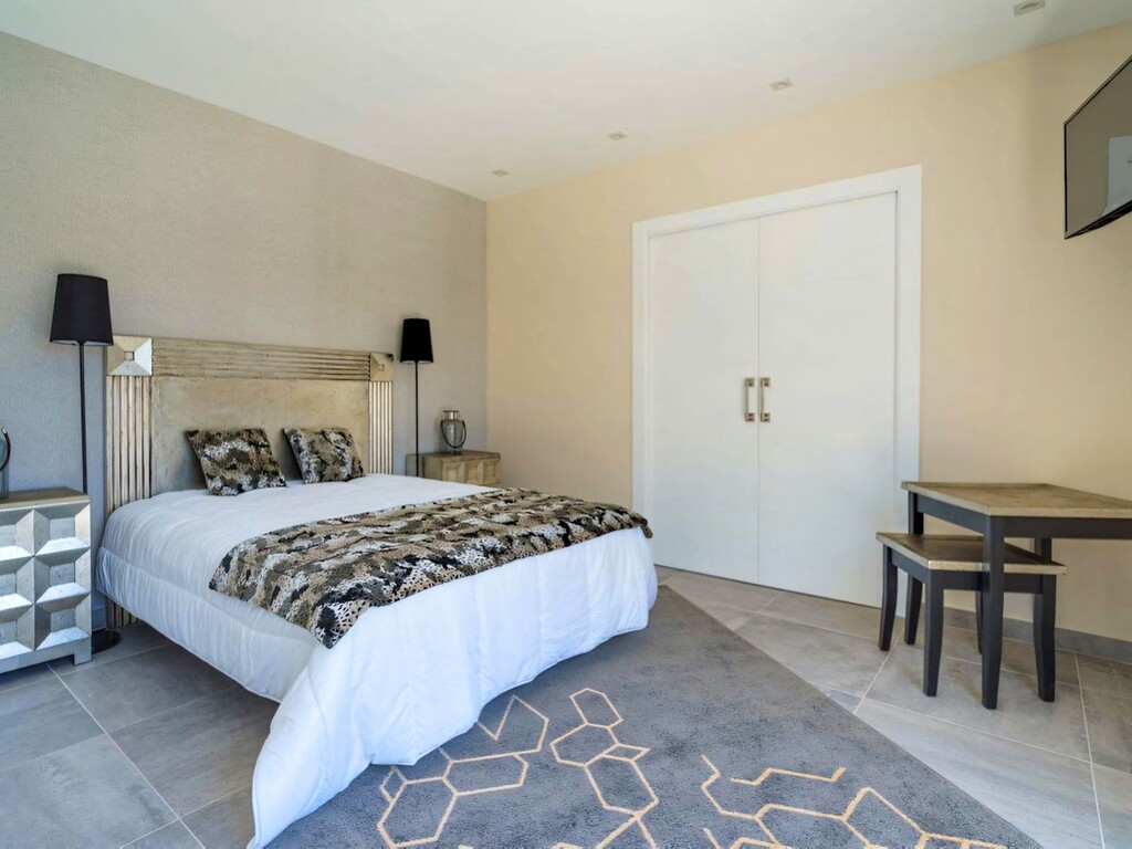 Nueva Andalucia Villa_7