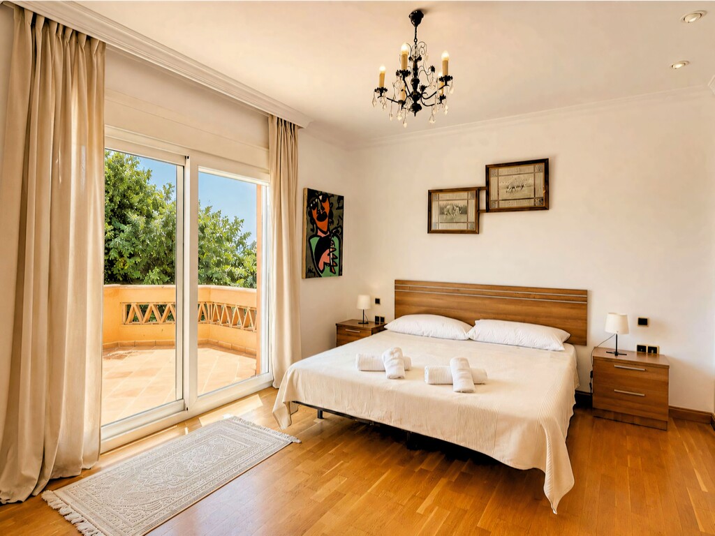 Marbella semi-detached villa_20