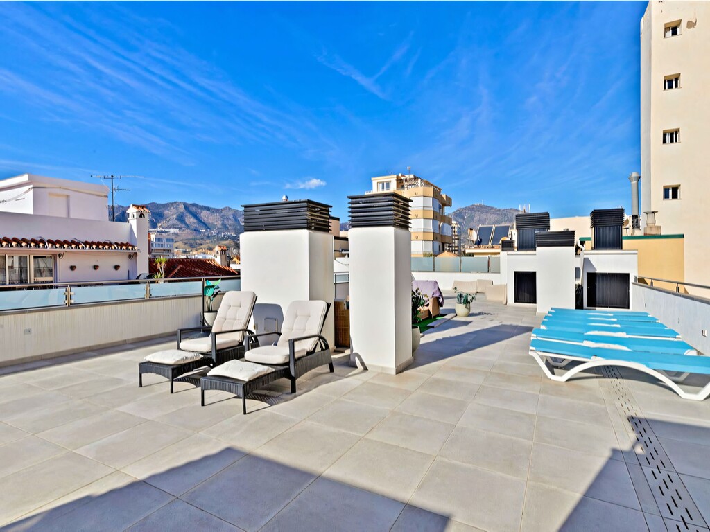 Los Boliches close to the beach_1