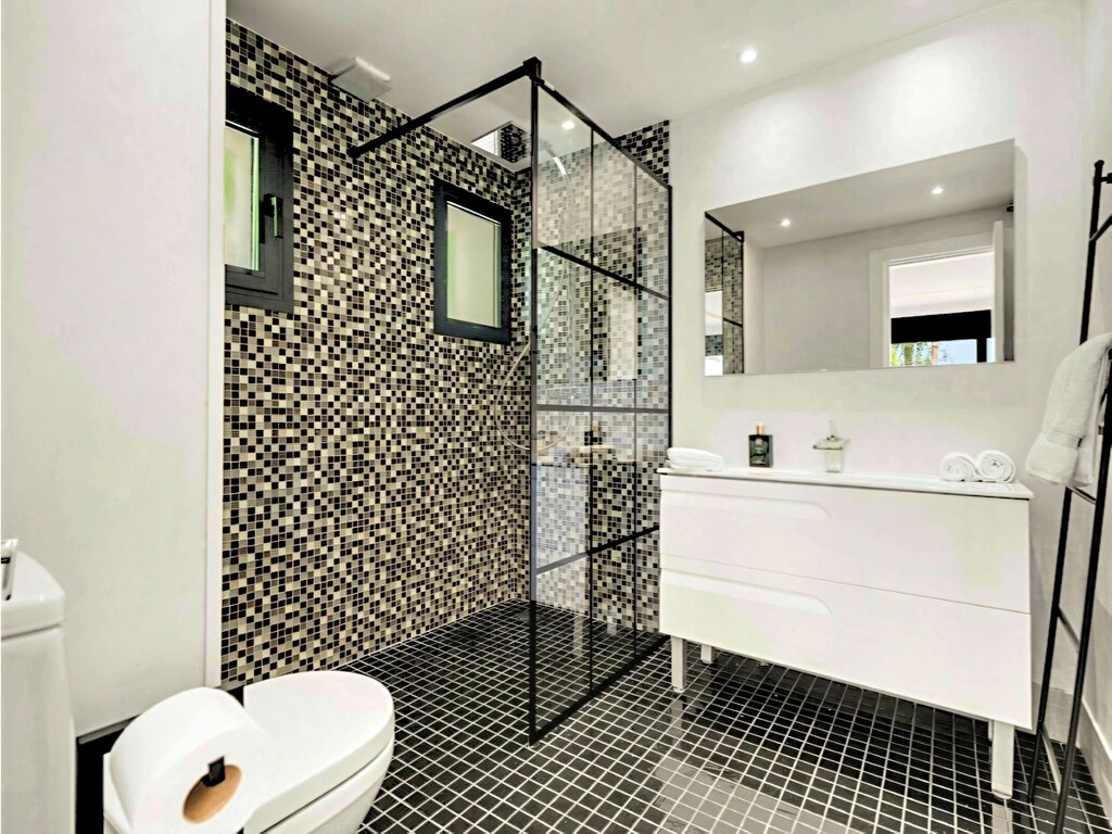 Nueva Andaluc&iacute;a villa for sale_27
