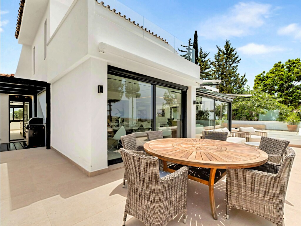 Nueva Andaluc&iacute;a villa for sale_19