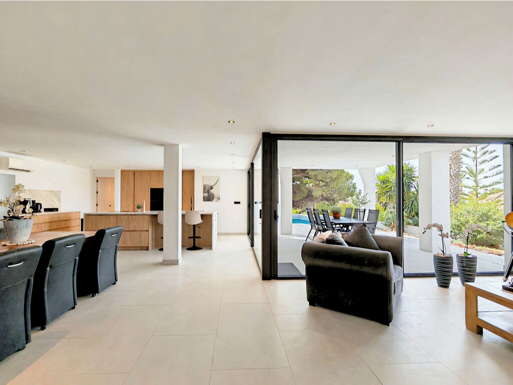 Elviria renovated villa_14