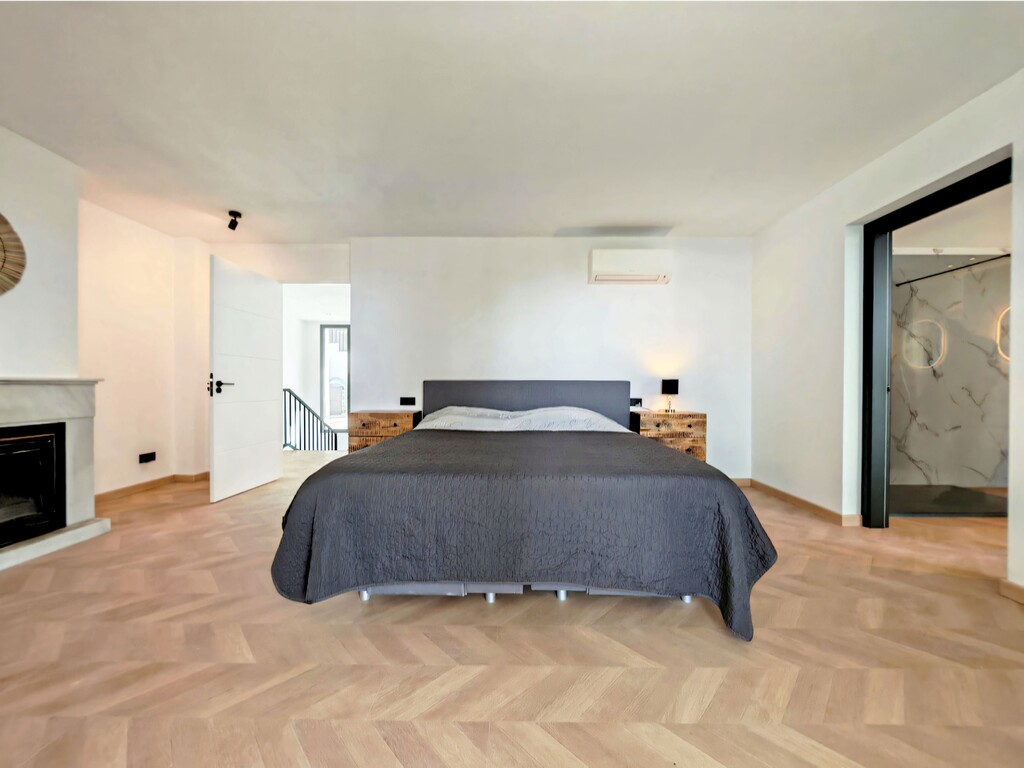Elviria renovated villa_22
