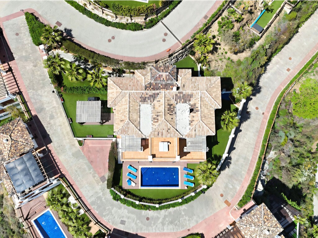 Benahav&iacute;s Hills Country Club Villa_10