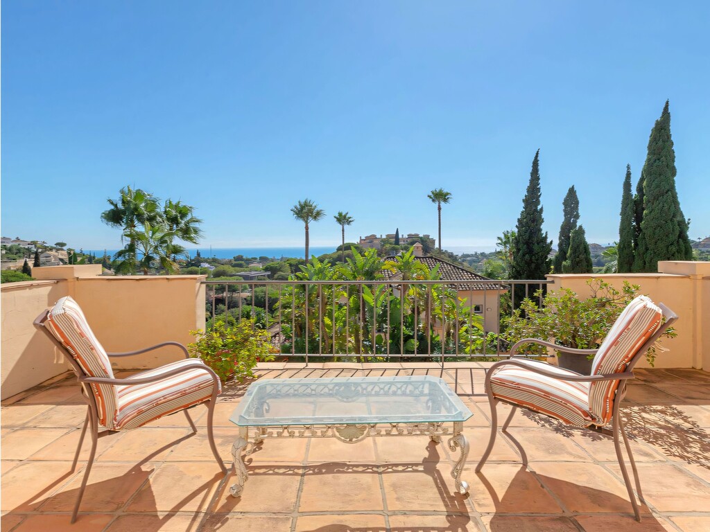 Elviria family villa_36