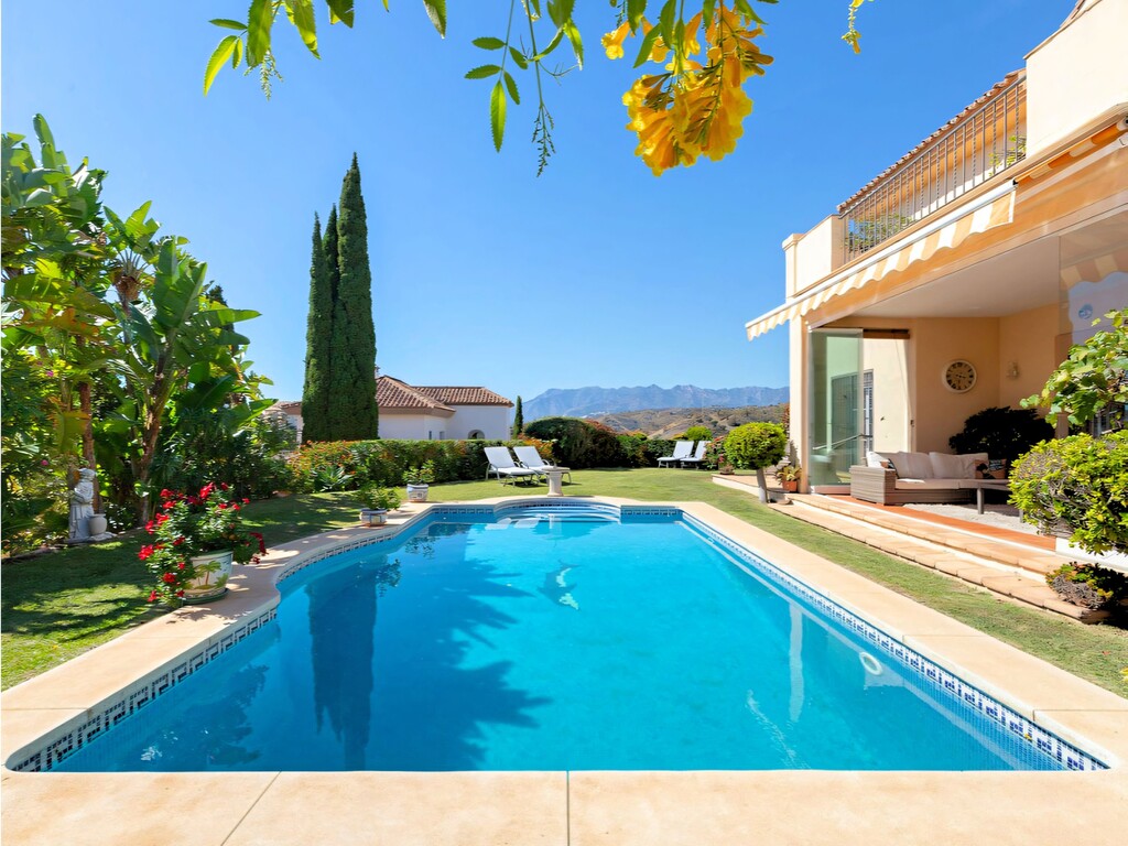 Elviria family villa_39
