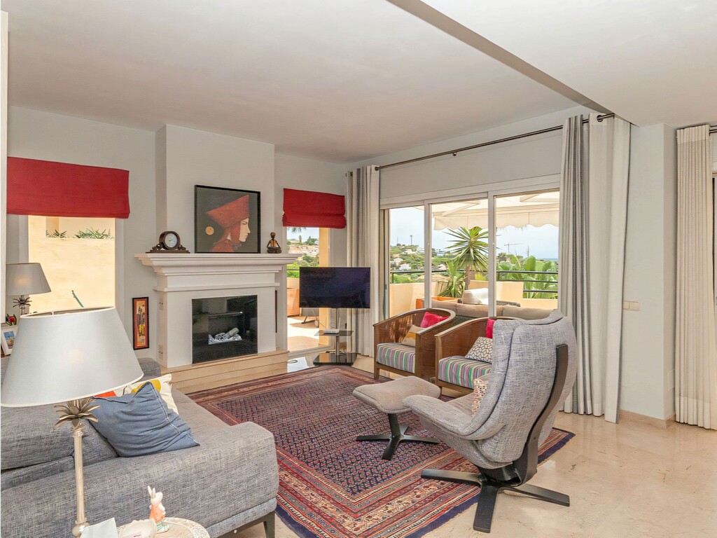 Elviria Hills duplex penthouse_27
