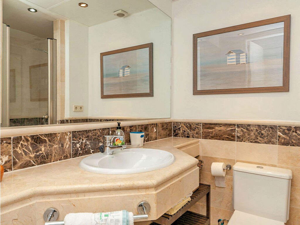 Elviria Hills duplex penthouse_23