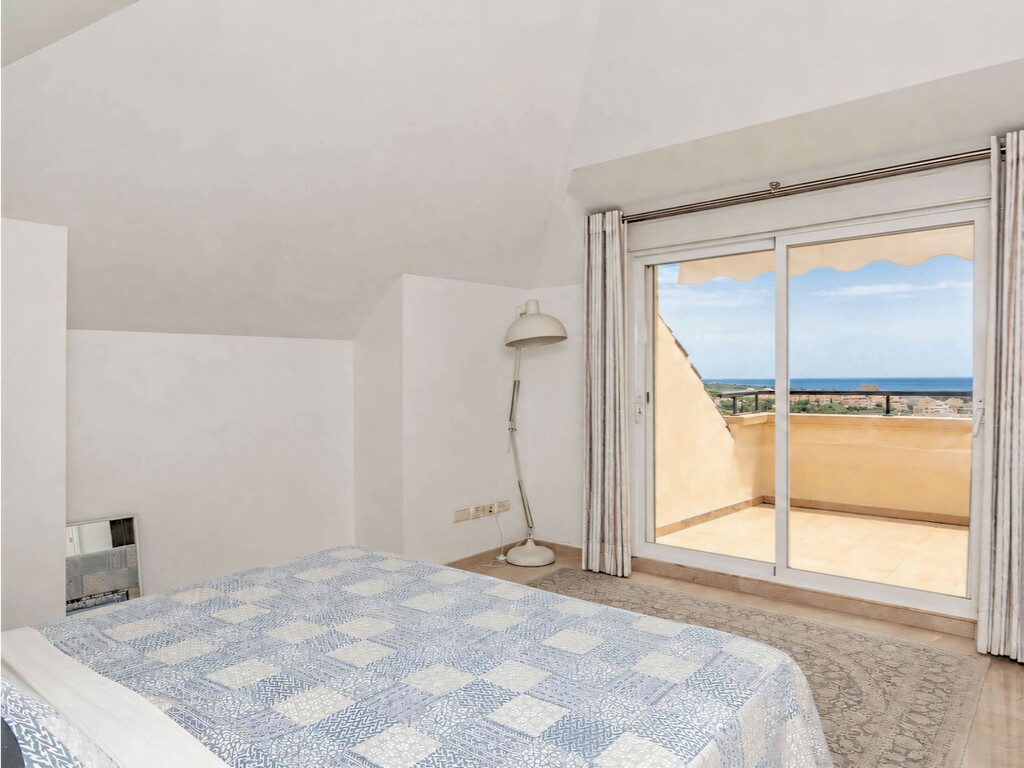 Elviria Hills duplex penthouse_15