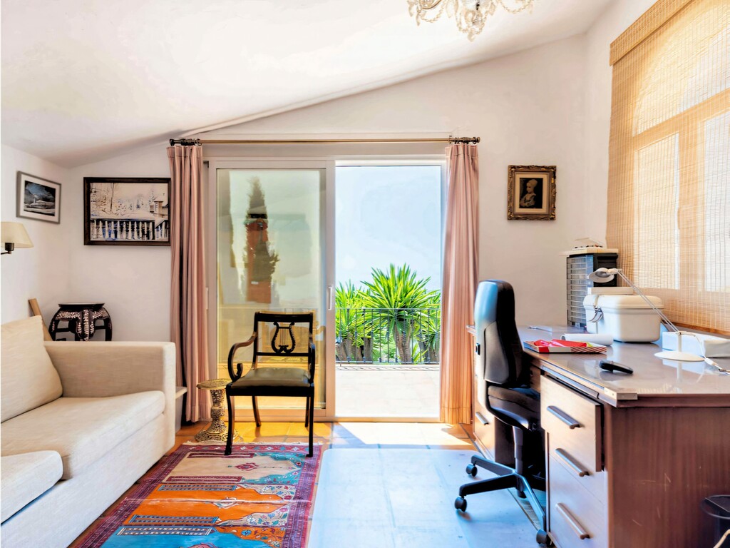 Mijas five-bedroom villa_24