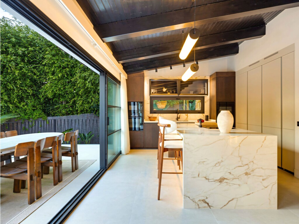 Renovated Nueva Andalucia villa_20