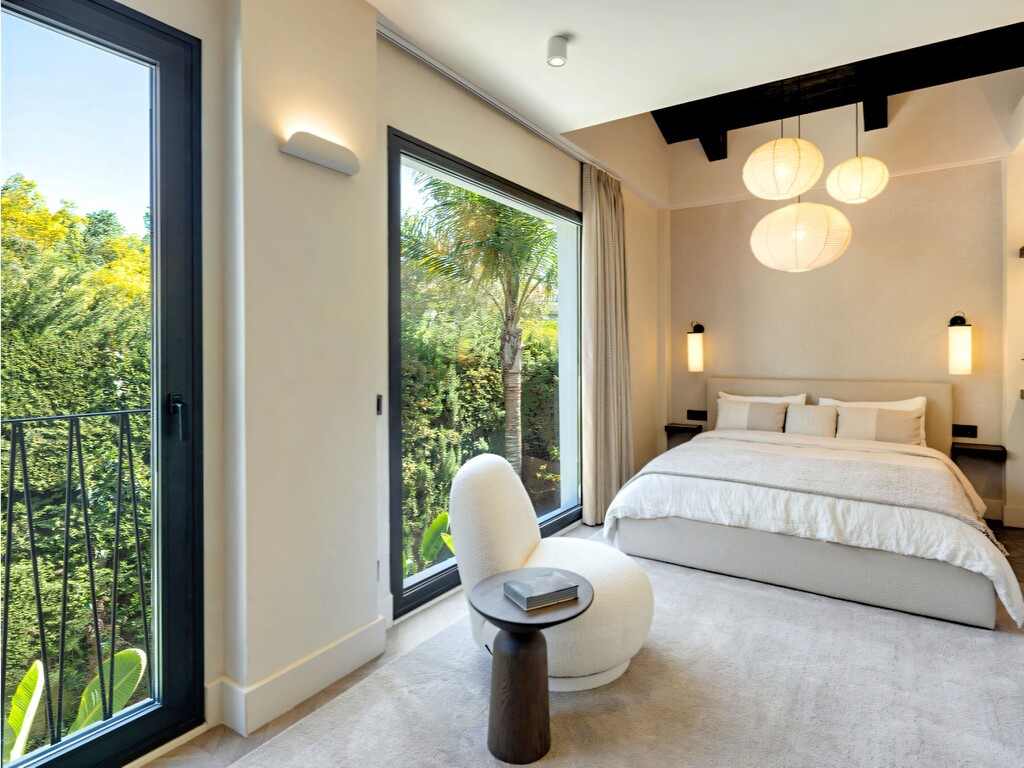 Renovated Nueva Andalucia villa_34
