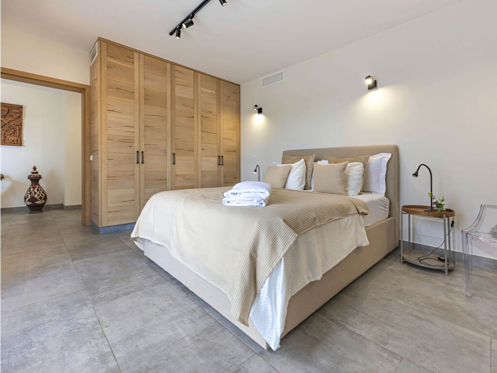 Elviria Luxury Villa_40