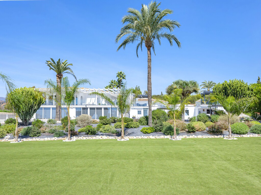 Elviria Luxury Villa_9
