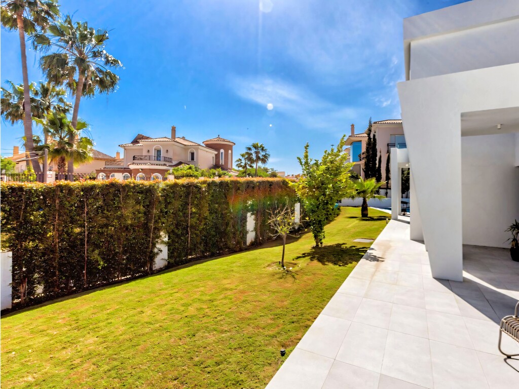 Calahonda Luxury Villa_12