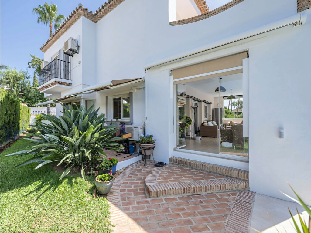 Mijas Costa Family Villa_25