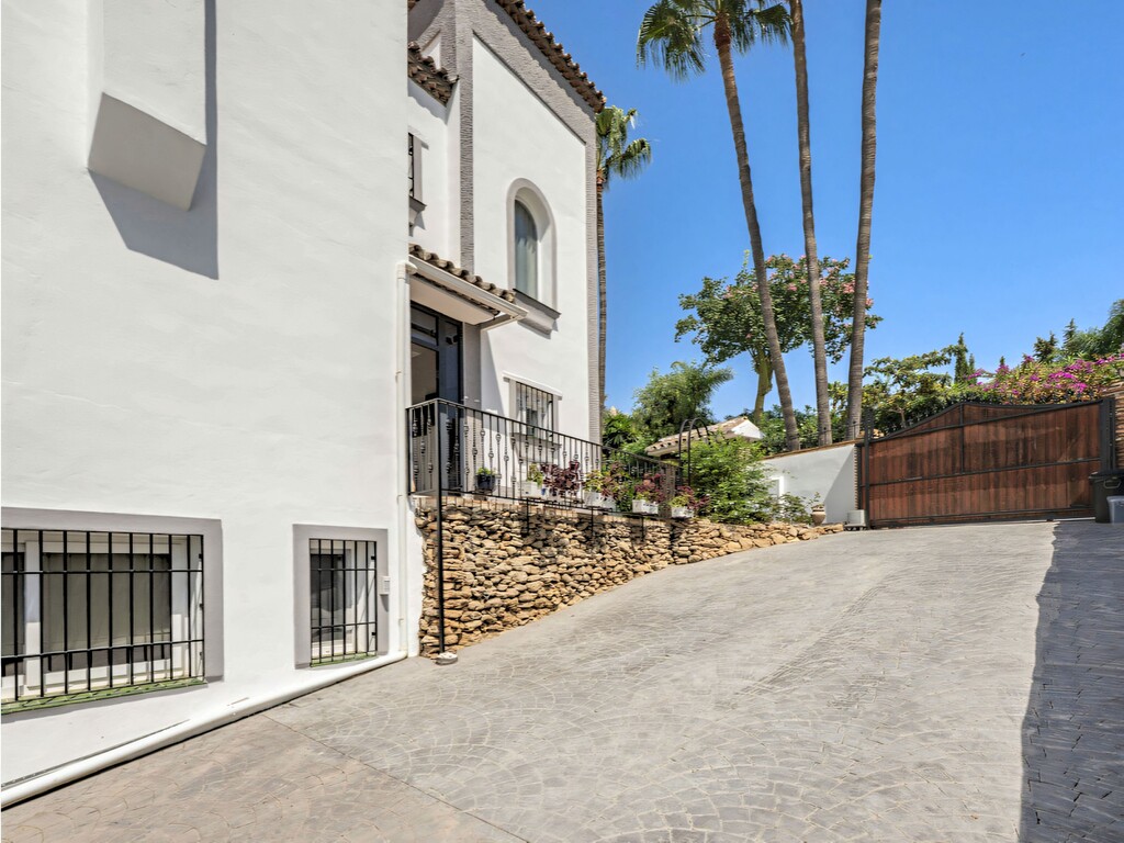 Mijas Costa Family Villa_9