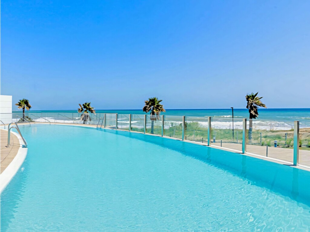 The Edge beachfront Estepona_17