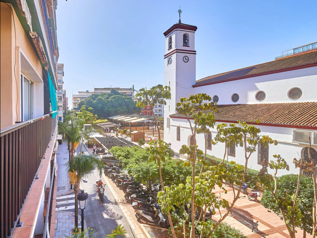 Plaza de la Constituci&oacute;n Fuengirola_21