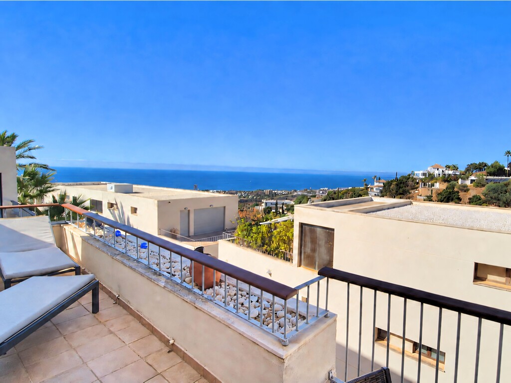 Las Lomas de Los Monteros with sea views_4.jpg