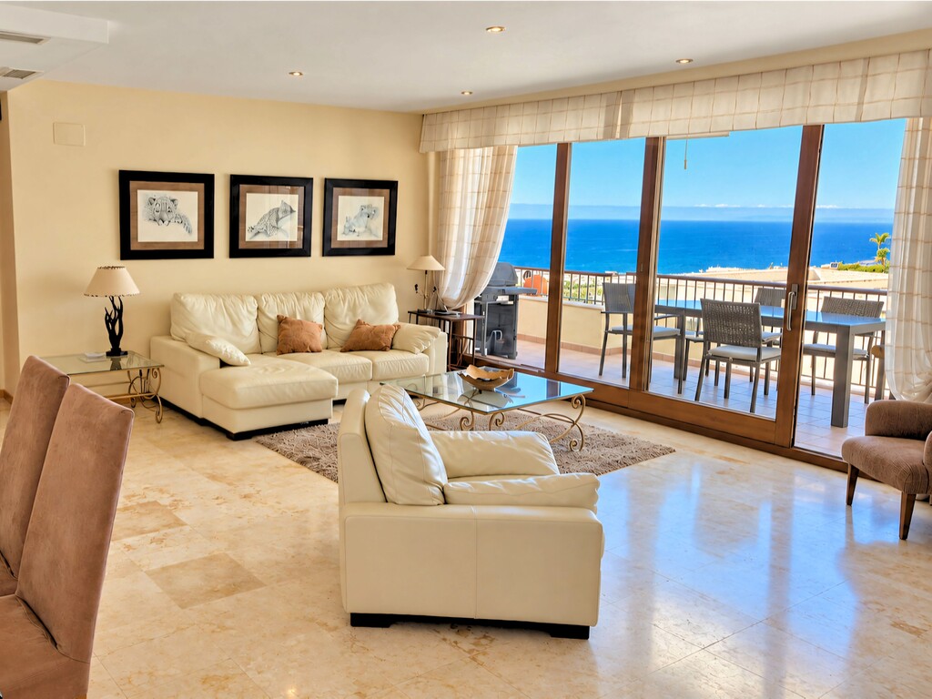 Las Lomas de Los Monteros with sea views_2.jpg