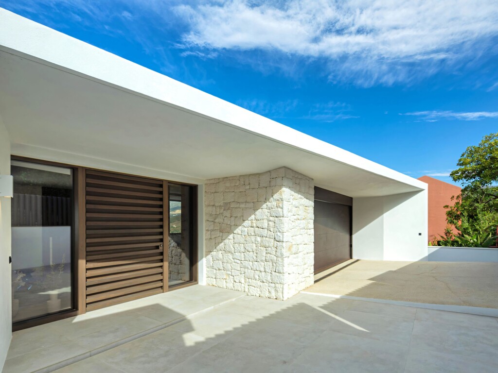 El Rosario contemporary villa_35