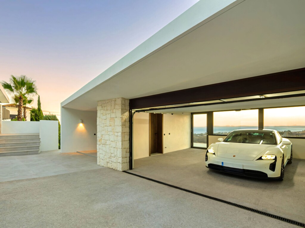 El Rosario contemporary villa_39