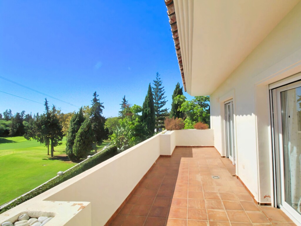 Guadalmina Frontline Golf Villa_36