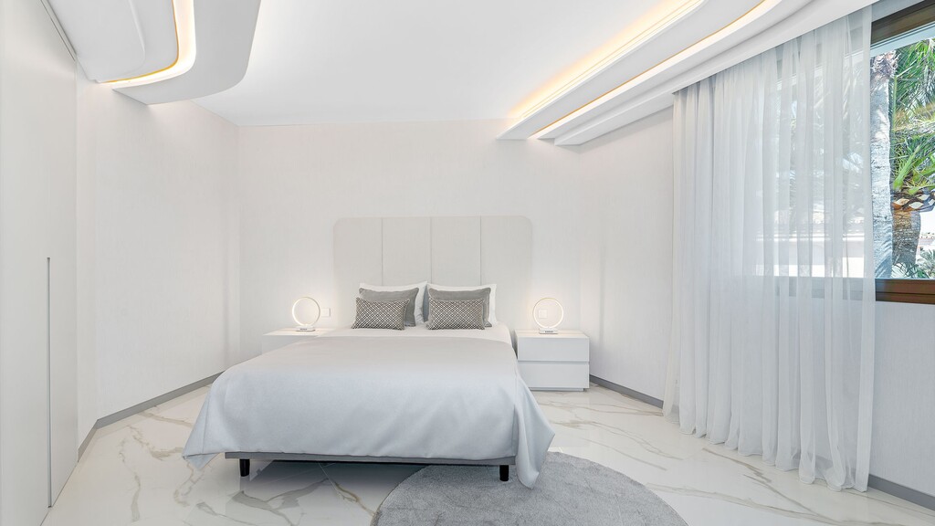 Beachside Modern Villa Marbella East (6)