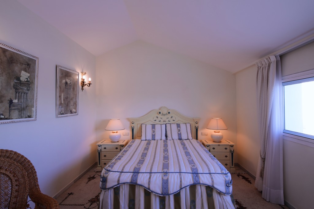 9E7D4B40-9F27-4E3C-8C5D-1B85FA88B62B